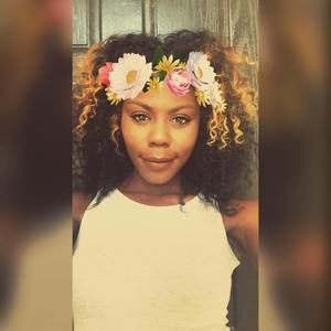 Meet your Posher, Destini